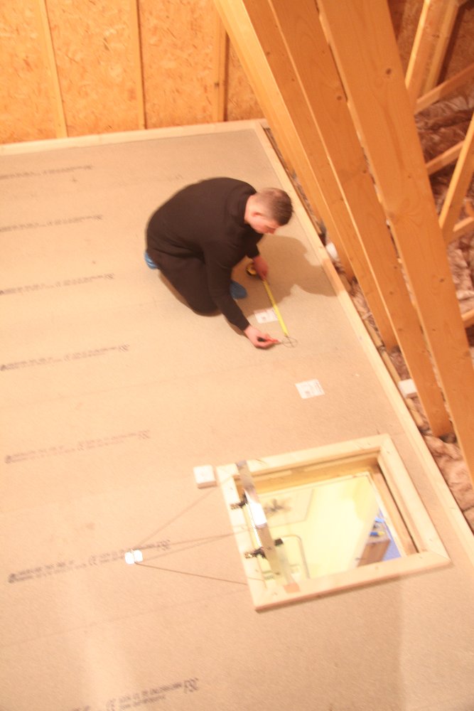 Floating floor with air gap photo 3